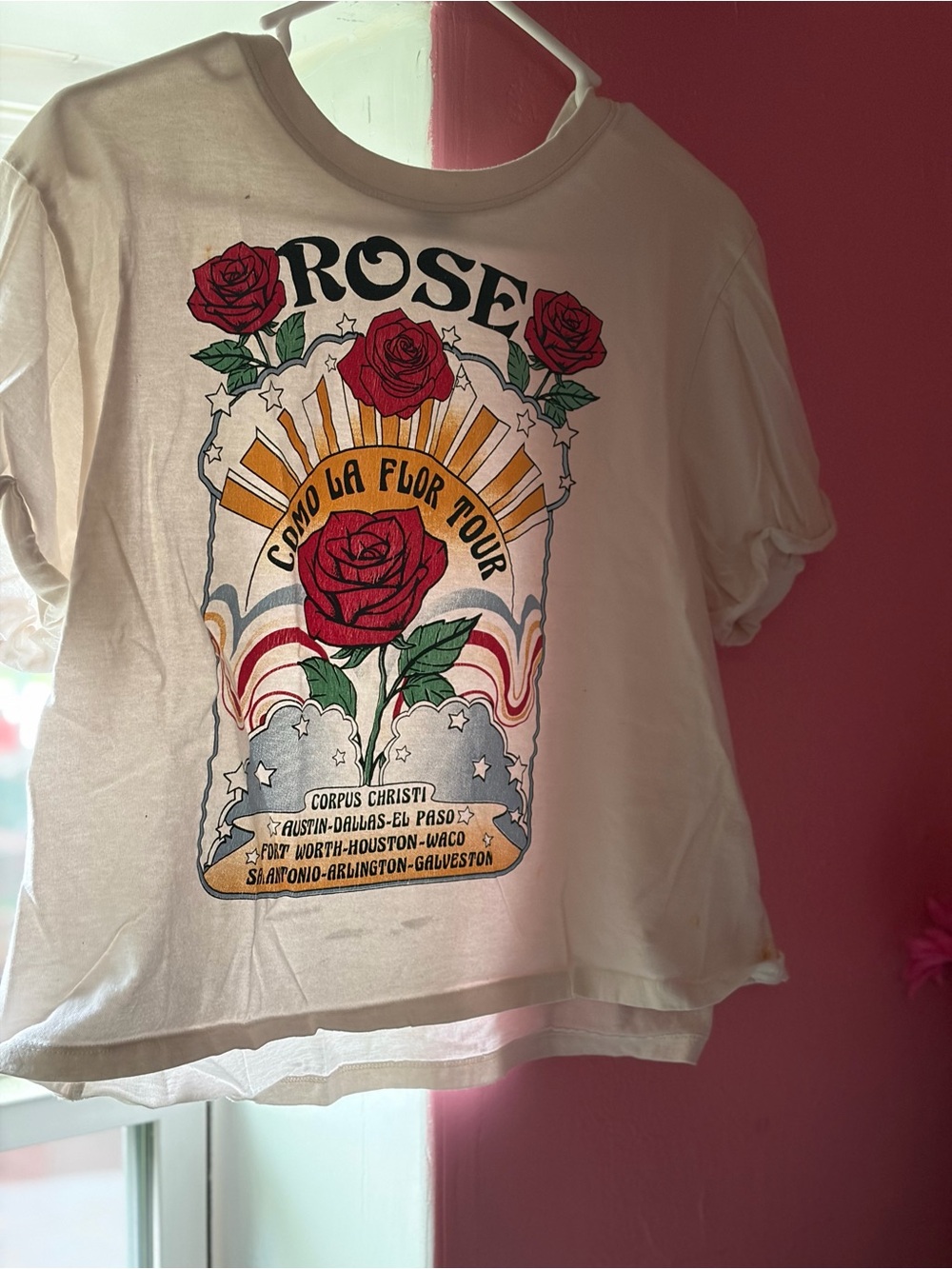 Rose Como La Flor Tour Graphic Tee - Cream with Red Roses